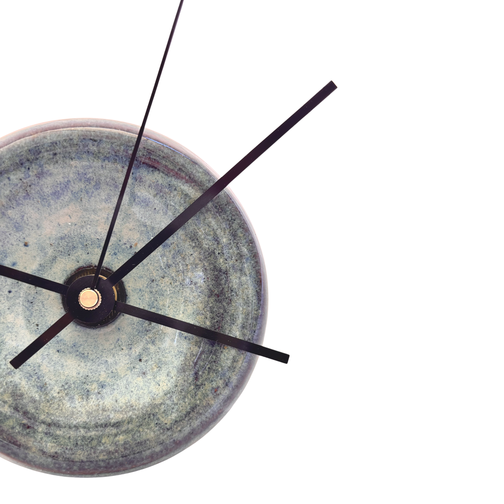 Bubble Clock in Speckled Blue