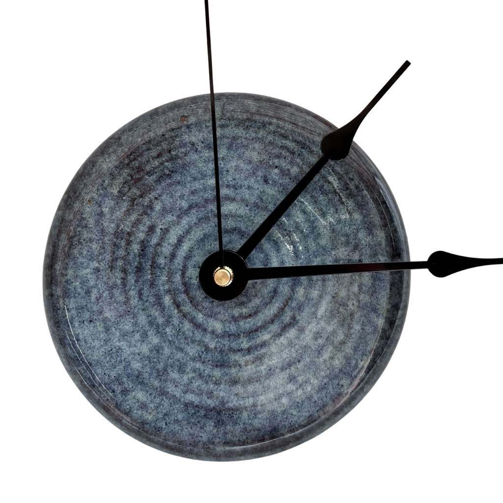 Bubble Clock in Speckled Blue